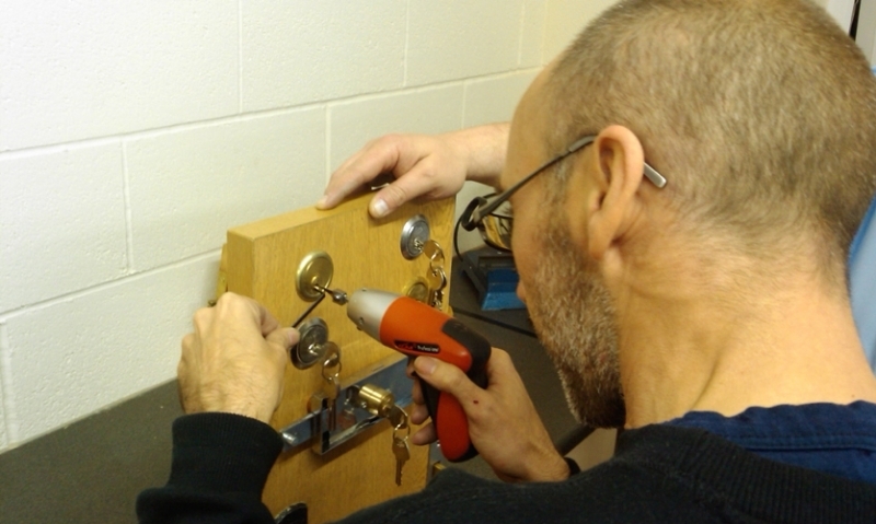 locksmith locksmith lancaster