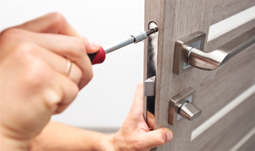 Looking for a Local Locksmith? Here’s Why Choosing a Local Independent Locksmith Is usually the Smart and Secure Choice