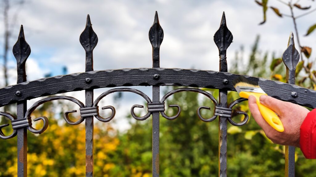 fence painting