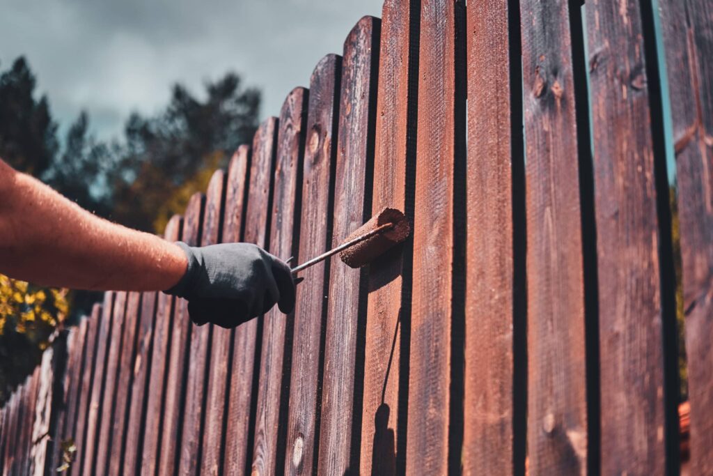 fence painting melbourne