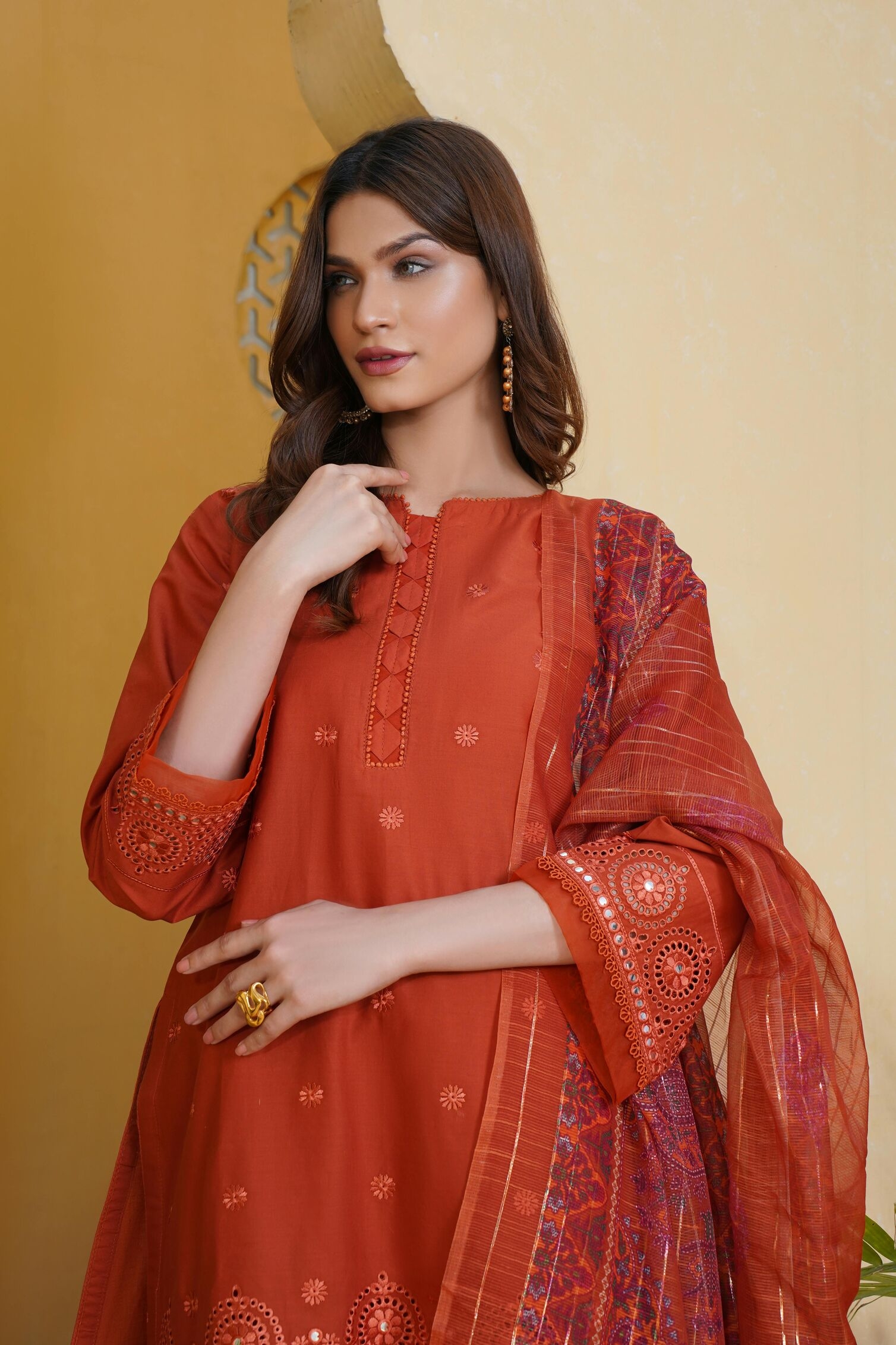 The Charm of Iznik Brand – Luxury You Can Wear