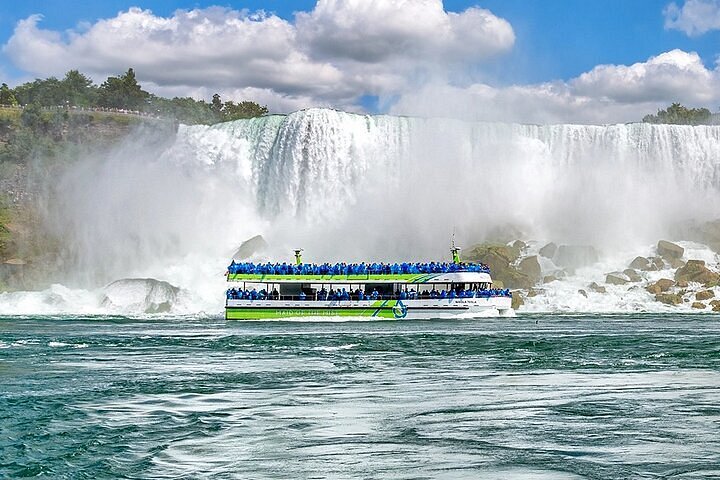 Niagara Falls Tours Guide: Best Seasons, Tips & What to Expect