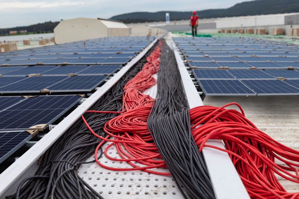 Solar Cables in Lahore & Pakistan | Durable Energy Wires