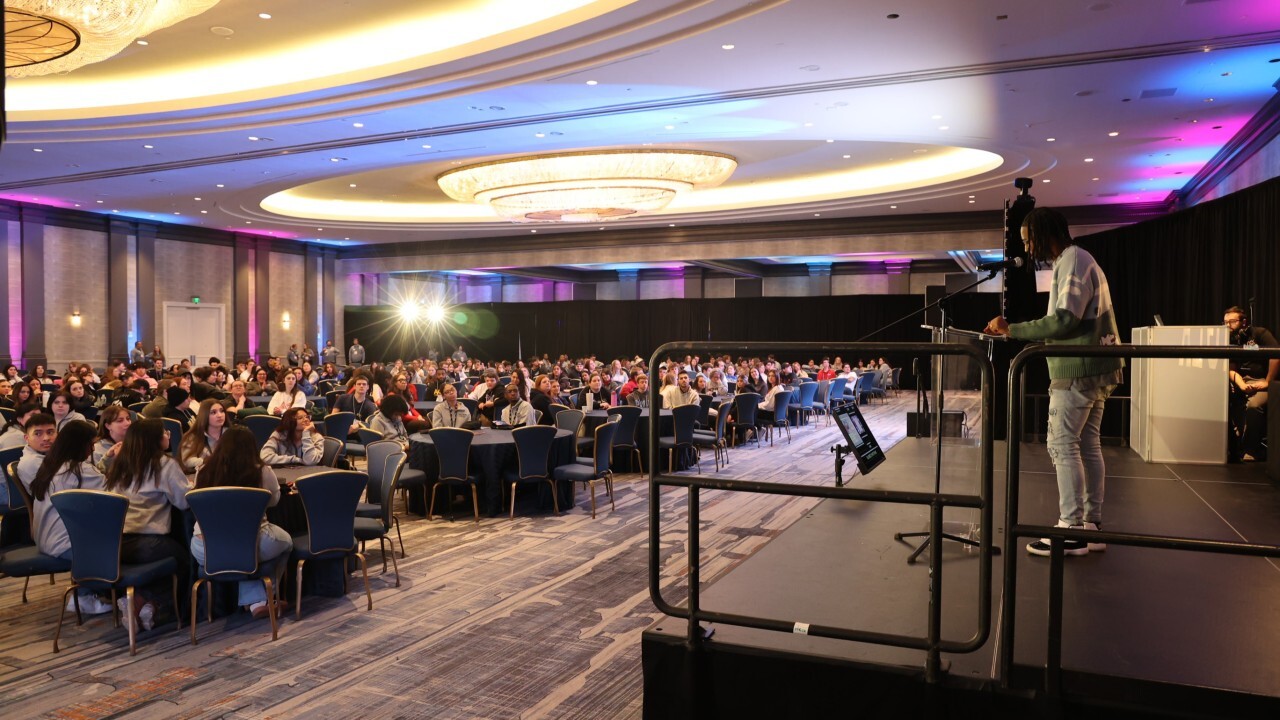 What Things Must Be Highlighted in Corporate Event Production?