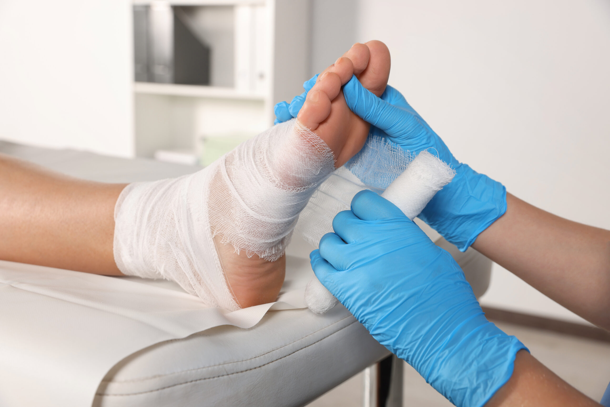 Wound Dressing at Home for Chronic Wounds: Best Practices