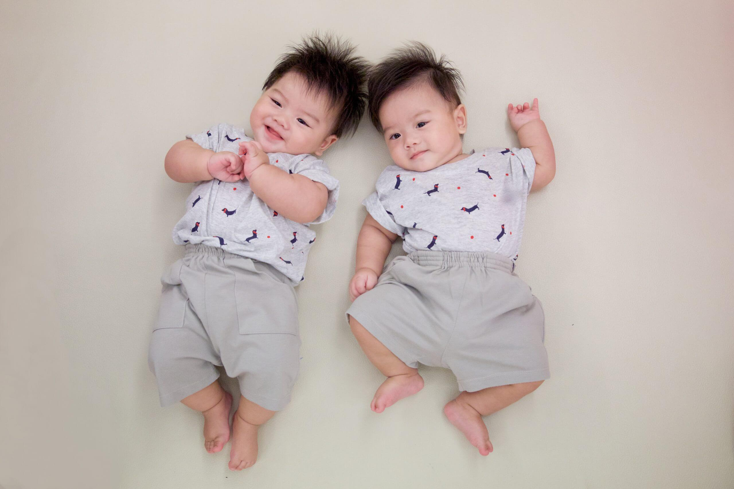 What Are the Best Color Combinations for Boy Girl Twin Outfits?