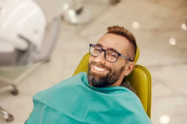 How Do Veneer Dentists Improve the Appearance of Your Teeth?