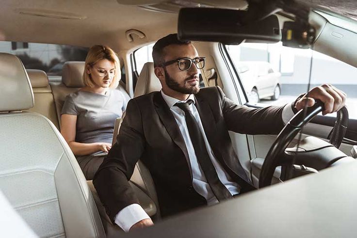 Chauffeur hire Lincoln