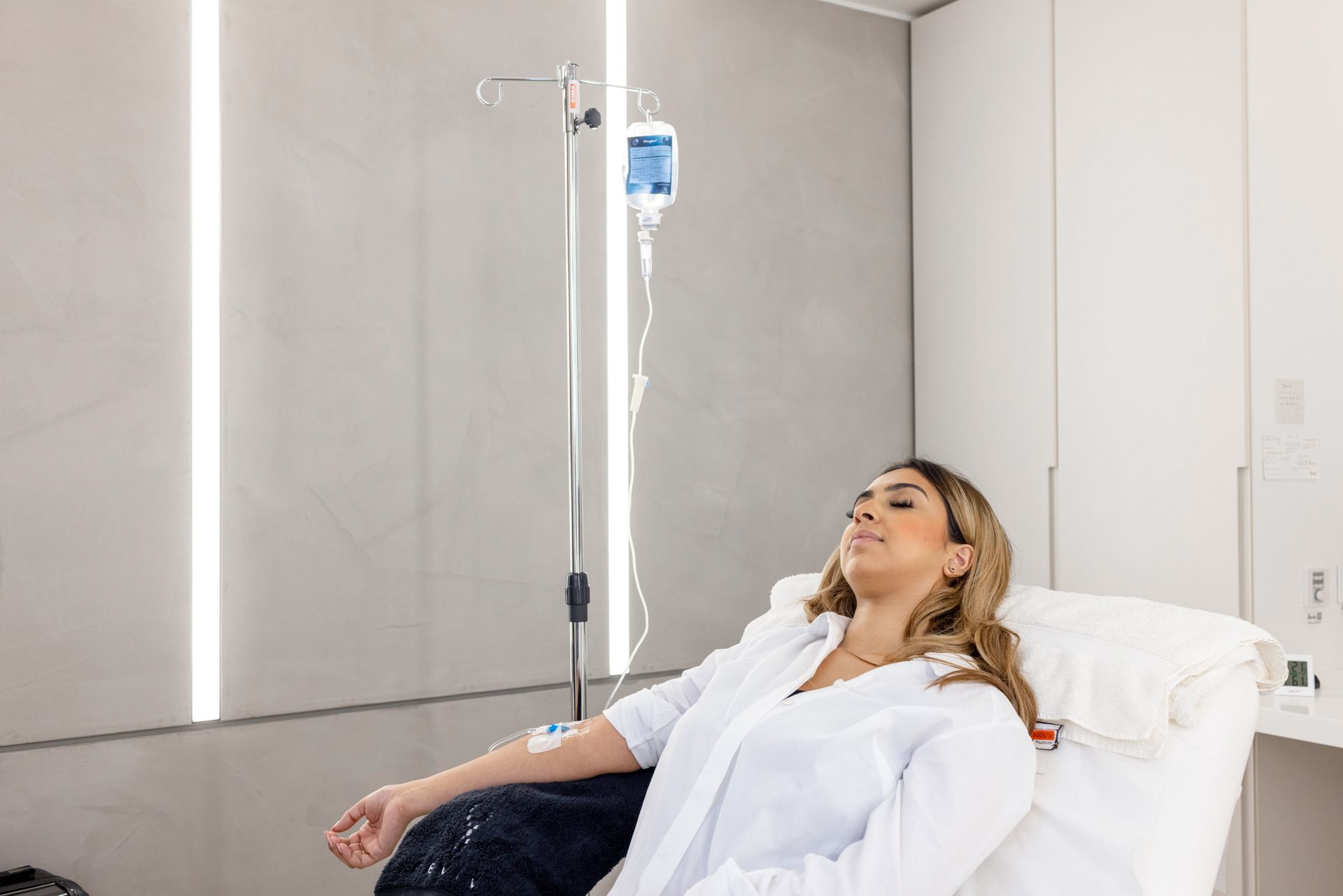 Cheapest Whitening Drip Price in Pakistan – Real Guide