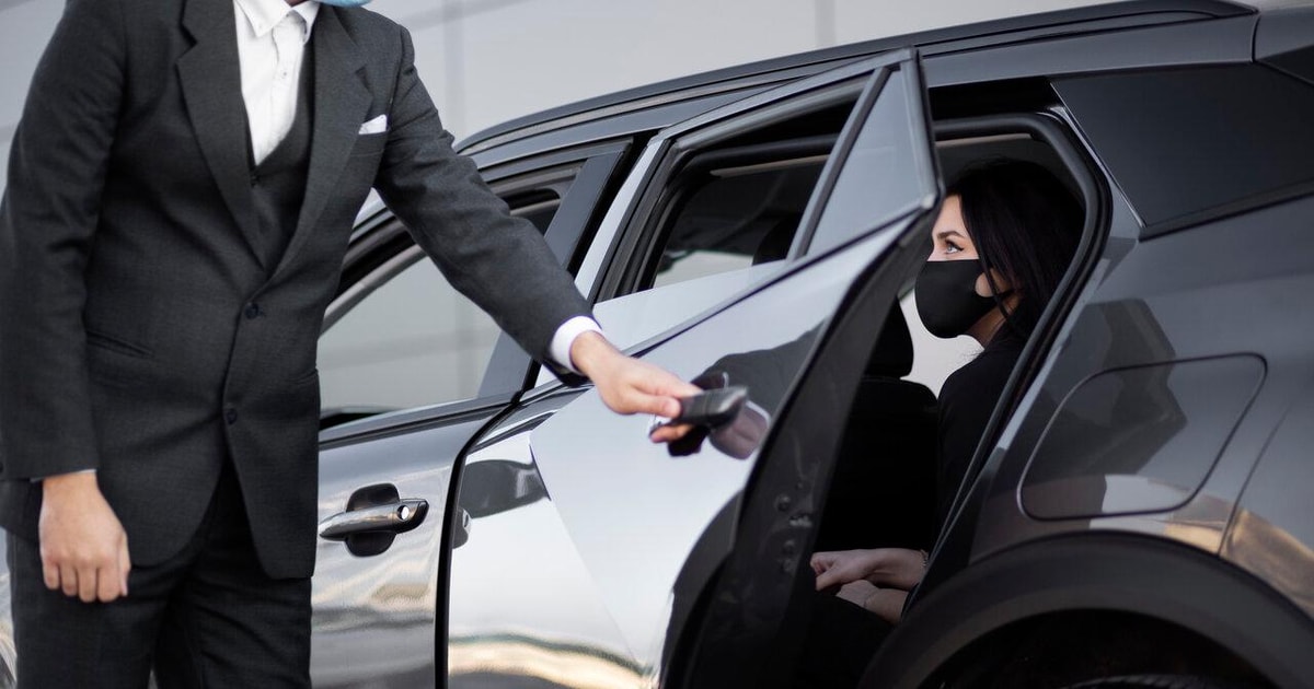 Convenient Airport Transportation and Executive Limo Services