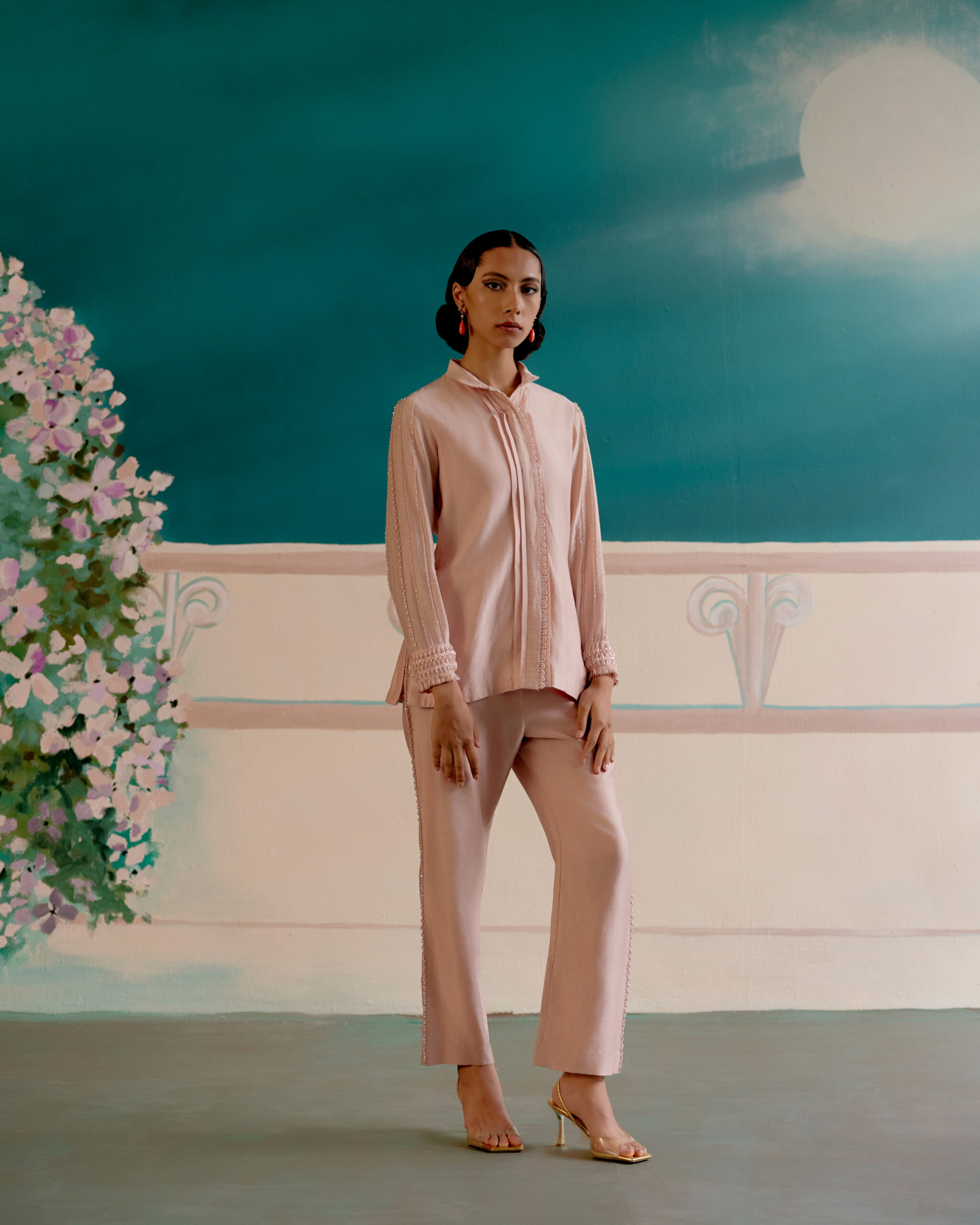 The 5 Pieces Every Indian Woman Between 35 and 50 Should Have in Her Wardrobe
