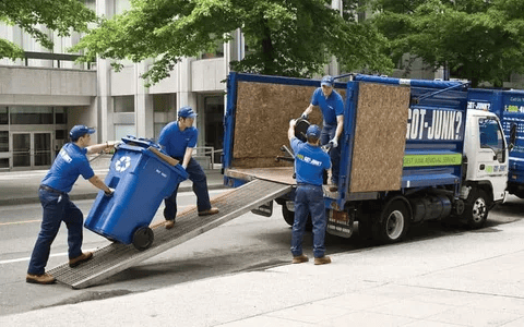Top Reasons Residents Choose Donation Pick-Up in Granite City, IL