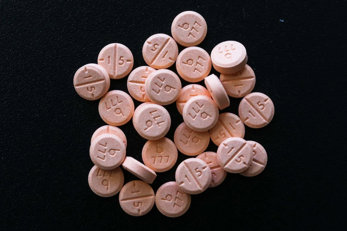 Adderall 30mg: How It Works, Benefits & Precautions