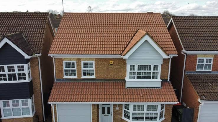 roof cleaning near me