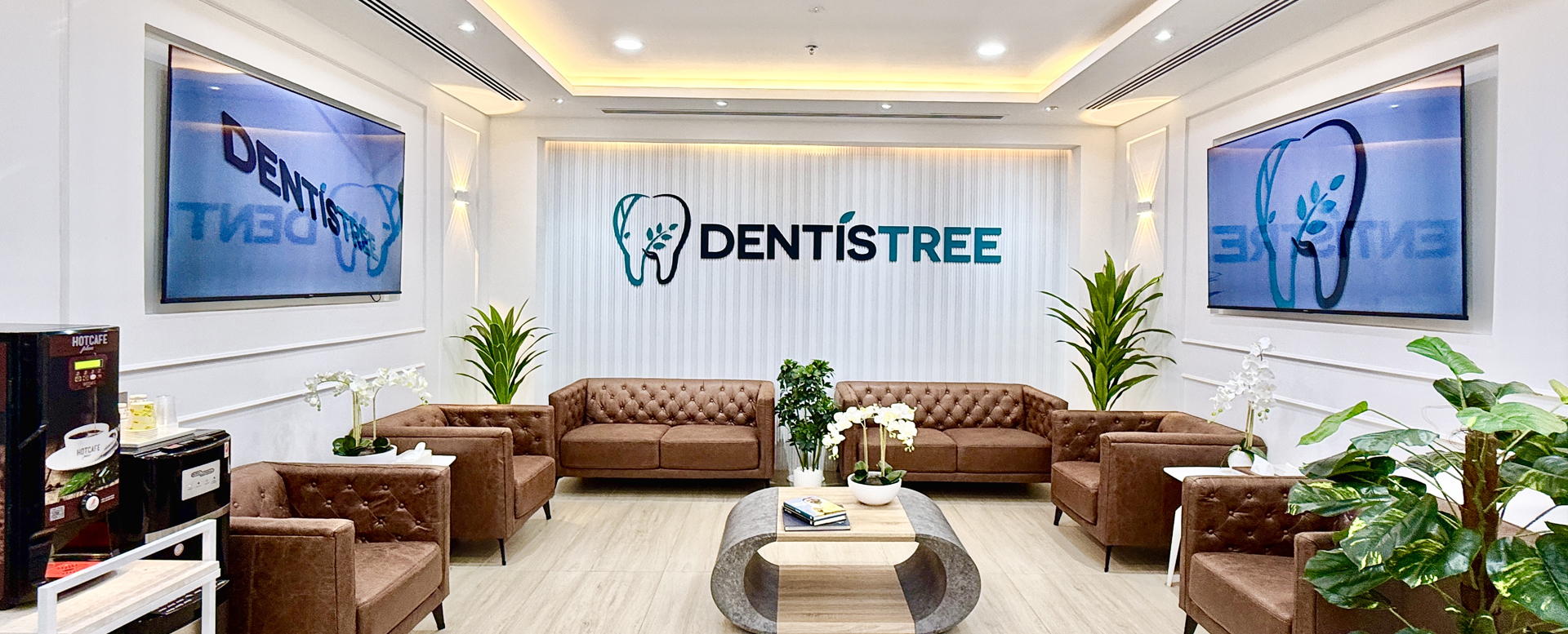 Dental Veneers Dubai: Options for a Natural-Looking Smile