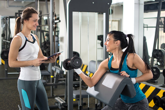 gym trainers women