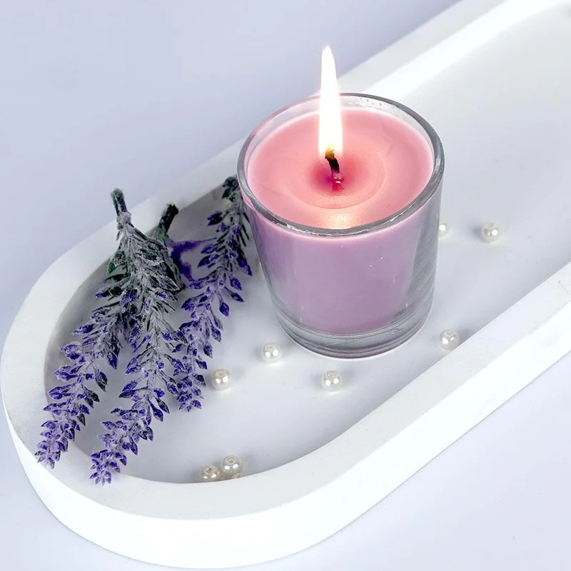levender scented candle with dried levender flowers aromatherapy candle for relaxation and stress relief