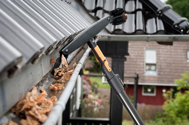 Blocked Gutters, Damp Roofs: How Neglected Gutter Cleaning Causes Roof Damage in UK Homes