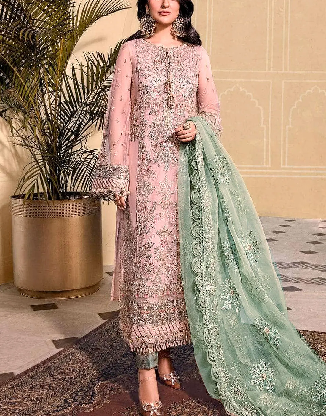 Pakistani Dresses Online Shopping Fails and How to Avoid Them
