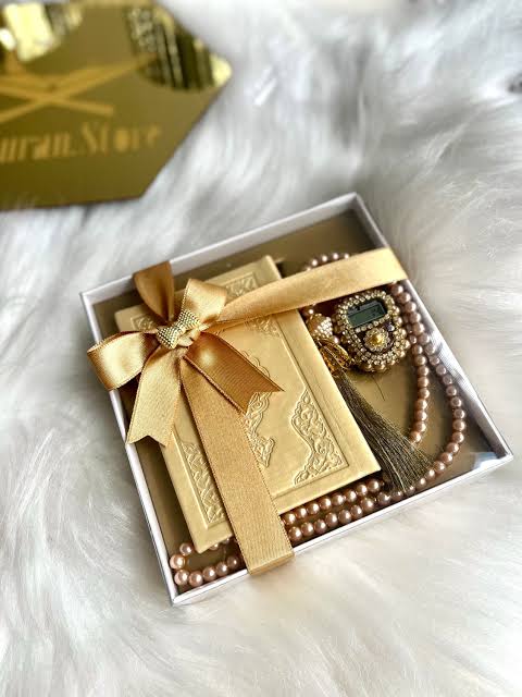 How Can You Choose Islamic Gifts for New Muslims