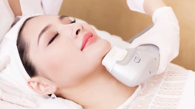 How can Skin Tightening support a youthful appearance?